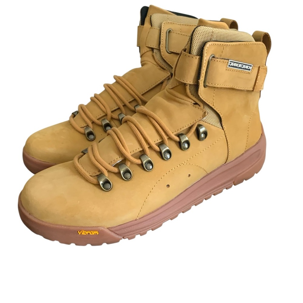 Creative Recreation & Vibram Baretto Hiking Boots tan size 10